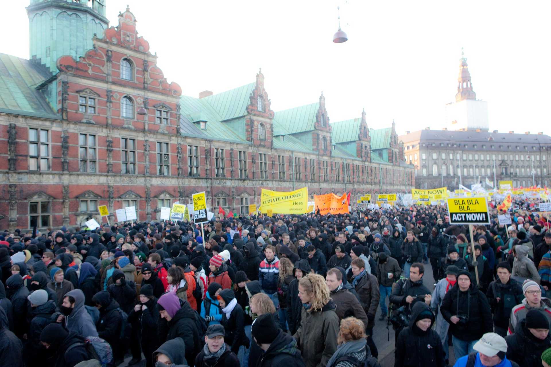 Foto av demonstrasjon foran klimaforhandlingene i København